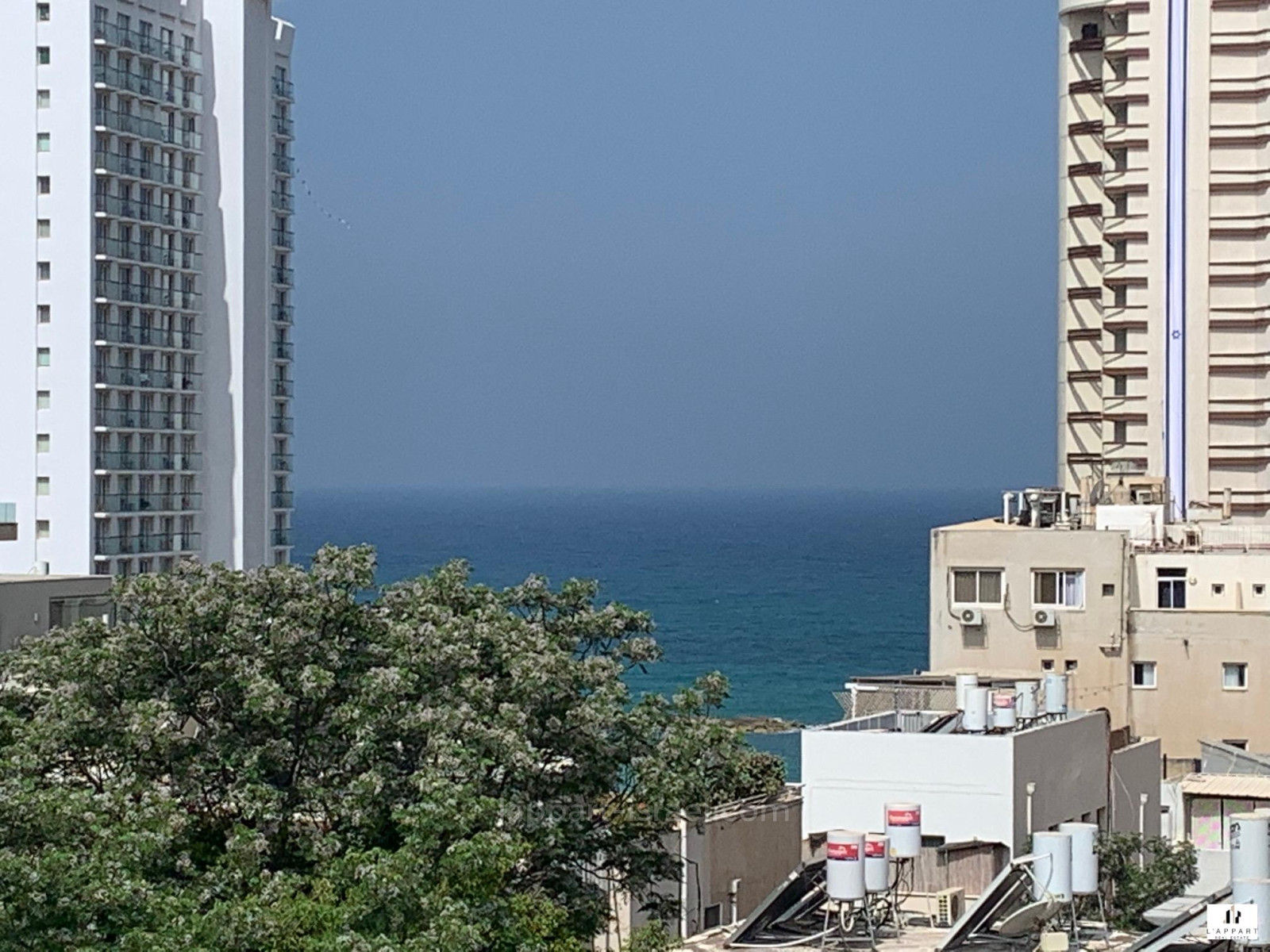 Duplex-Penthouse 3 rooms Tel Aviv quarter of the sea 175-IBL-3371