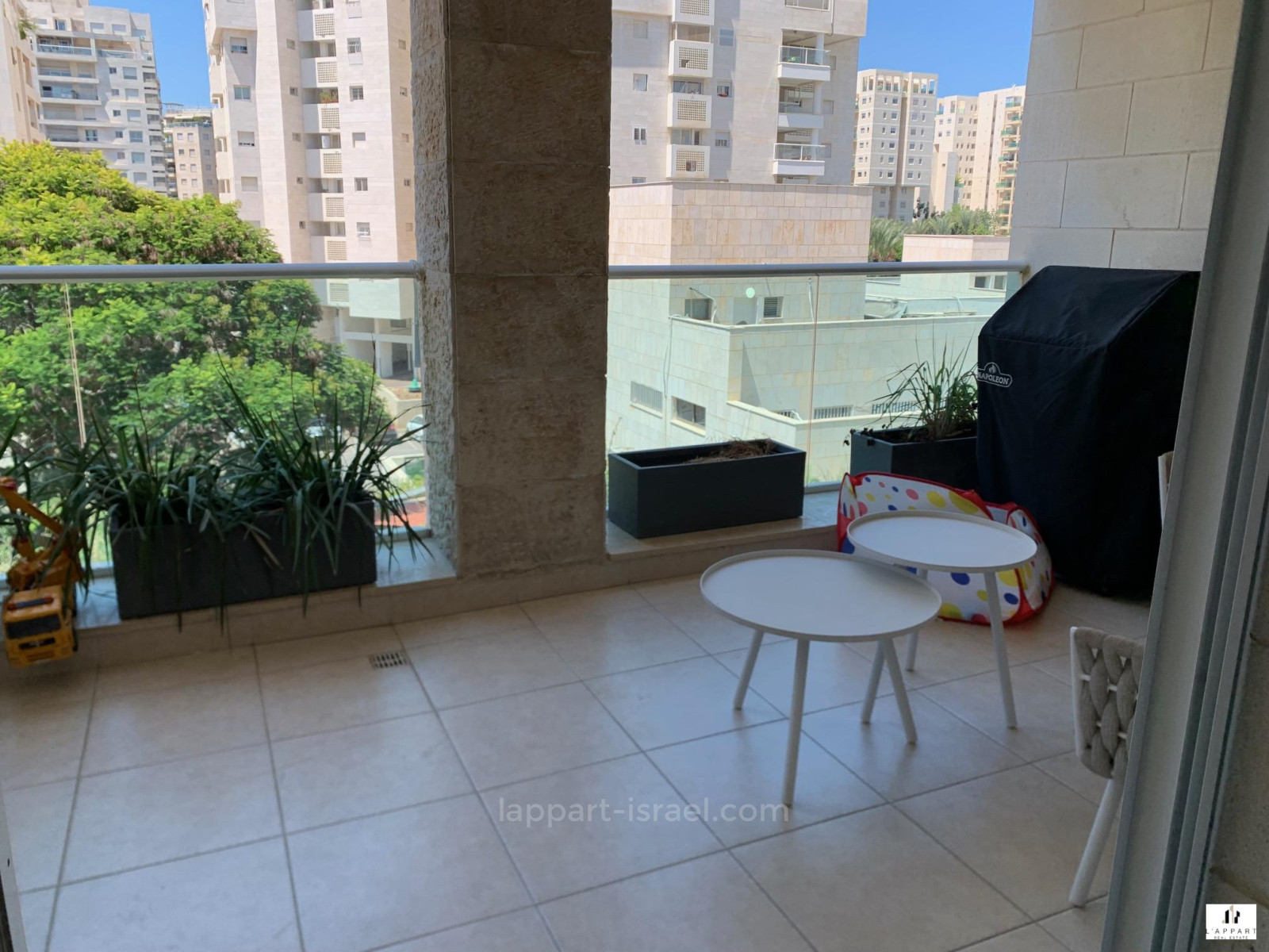 Apartment 4 rooms Tel Aviv Ramat Aviv 175-IBL-3391