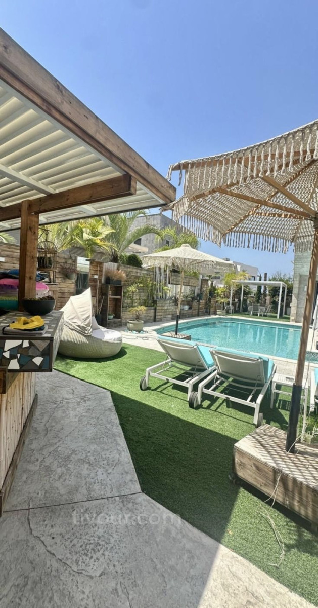 Villa 8 rooms Ashdod Yud Zayin 210-IBL-2108