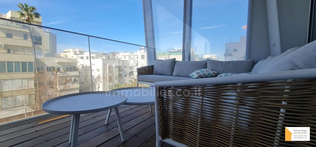 Apartment 3.5 rooms Tel Aviv quarter of the sea 232-IBL-3526