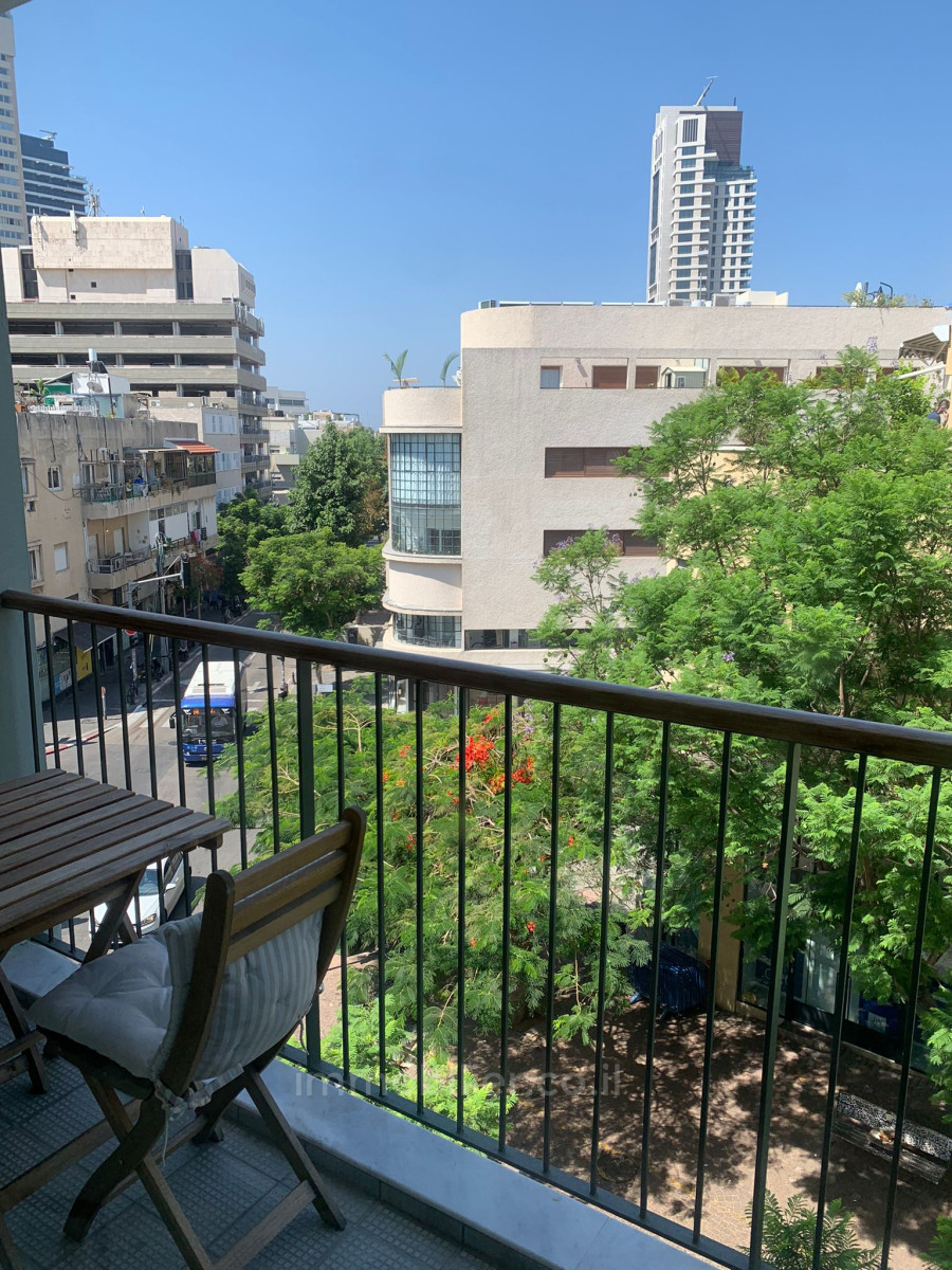 Apartment 3 rooms Tel Aviv Lev Tel-Aviv 232-IBL-3889