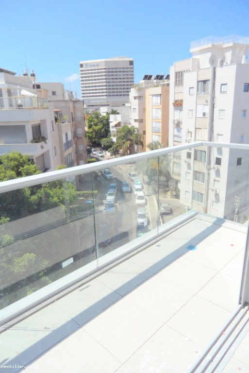Apartment 4 rooms Tel Aviv quarter of the sea 291-IBL-520