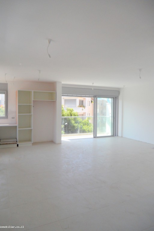 Apartment 4 rooms Tel Aviv quarter of the sea 291-IBL-520
