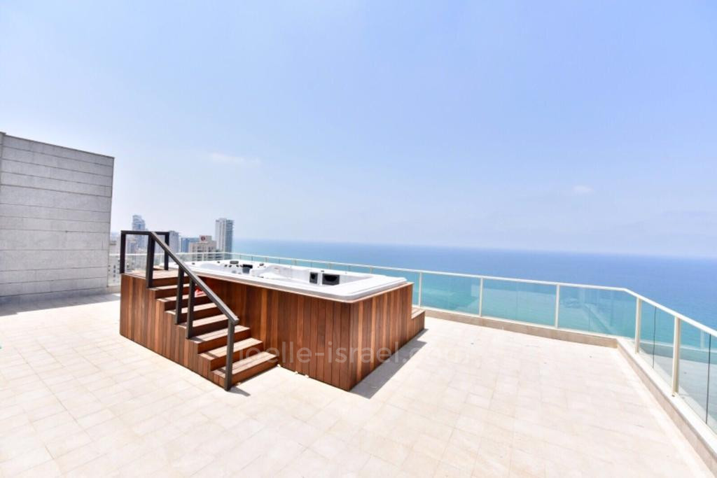 Penthouse 7 rooms Netanya Nat 600 316-IBL-1600