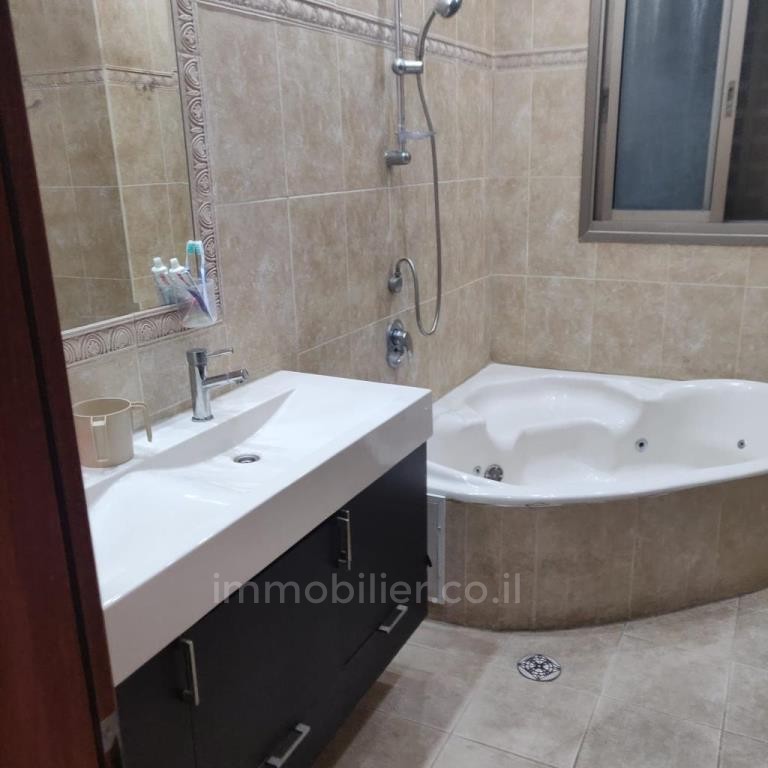 Penthouse 8 rooms Ashdod Yud Bet 342-IBL-1303