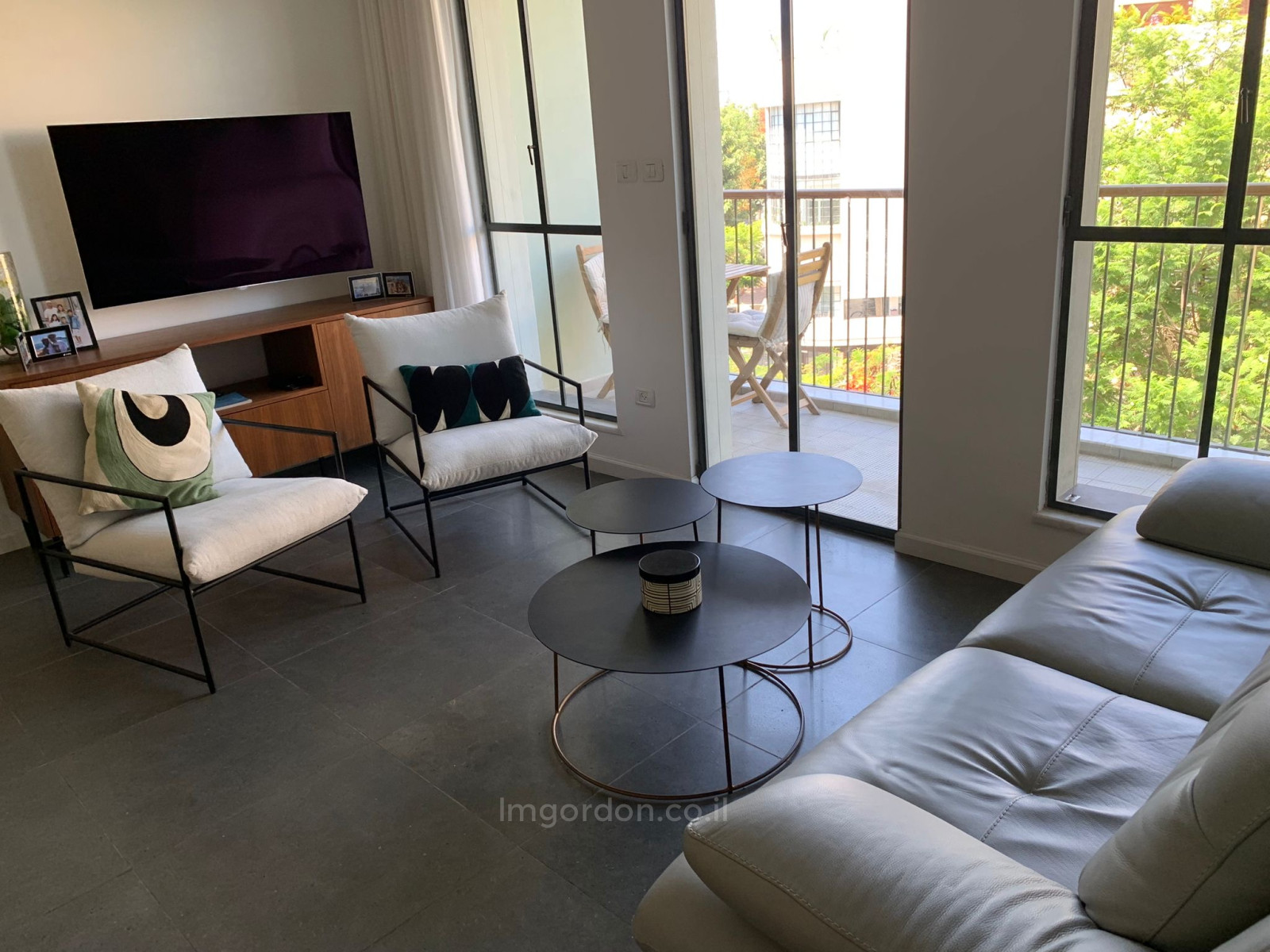 Apartment 3 rooms Tel Aviv Nahalat binyamin 357-IBL-1550