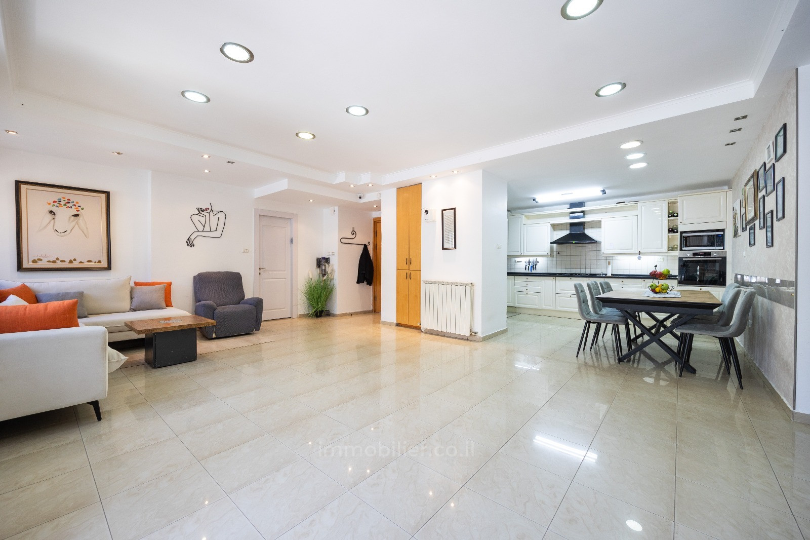 Ground floor 8 rooms Jerusalem Beit Vagan 424-IBL-380