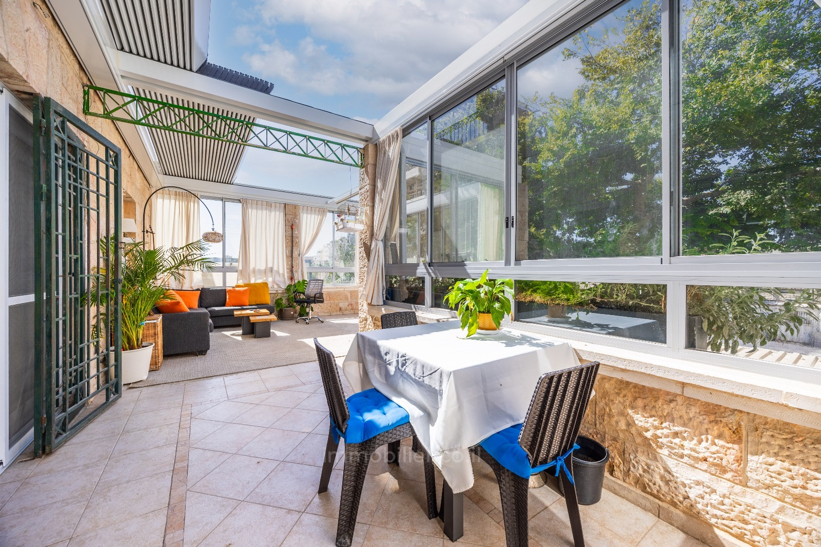 Ground floor 8 rooms Jerusalem Beit Vagan 424-IBL-380