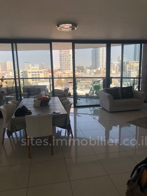 Mini-Penthouse 4 rooms Tel Aviv Florentine 457-IBL-1249