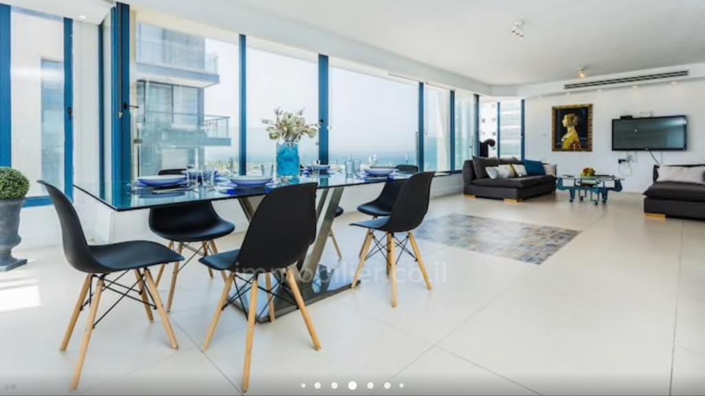 Duplex-Penthouse 4.5 rooms Tel Aviv First sea line 457-IBL-668