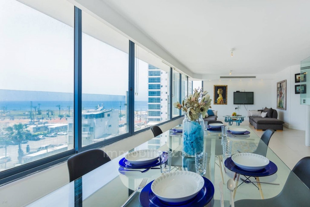 Duplex-Penthouse 4.5 rooms Tel Aviv First sea line 457-IBL-668