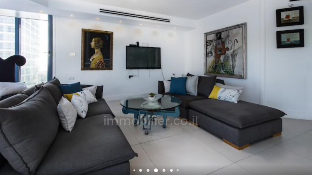 Duplex-Penthouse 4.5 rooms Tel Aviv First sea line 457-IBL-668