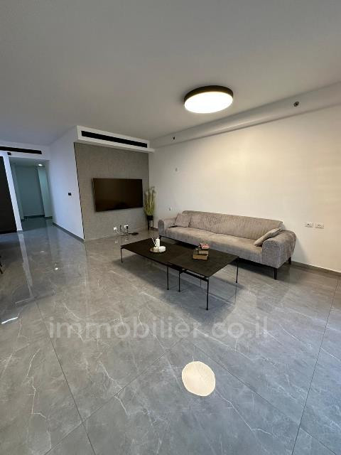 Apartment 5 rooms Ashdod Mar 511-IBL-1351