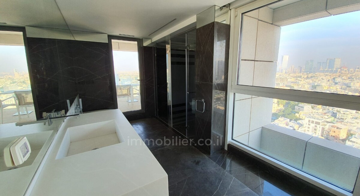 Penthouse 4 rooms Tel Aviv First sea line 627-IBL-14