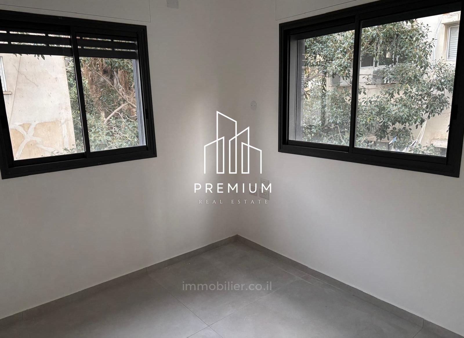 Apartment 4 rooms Tel Aviv Dizengof 627-IBL-17