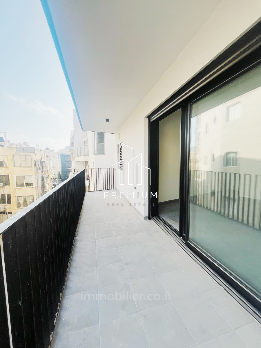 Apartment 4 rooms Tel Aviv Lev Tel-Aviv 627-IBL-20