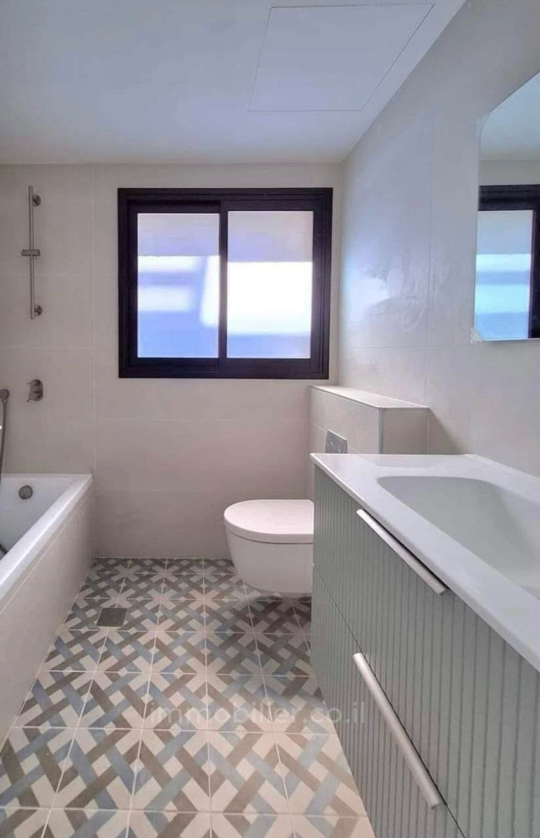 Apartment 4 rooms Tel Aviv tel aviv north 627-IBL-26