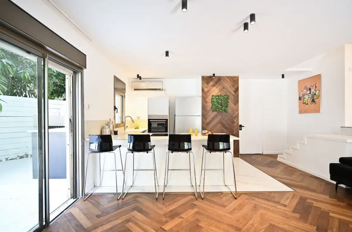 Apartment 3 rooms Tel Aviv Rothshild 627-IBL-27