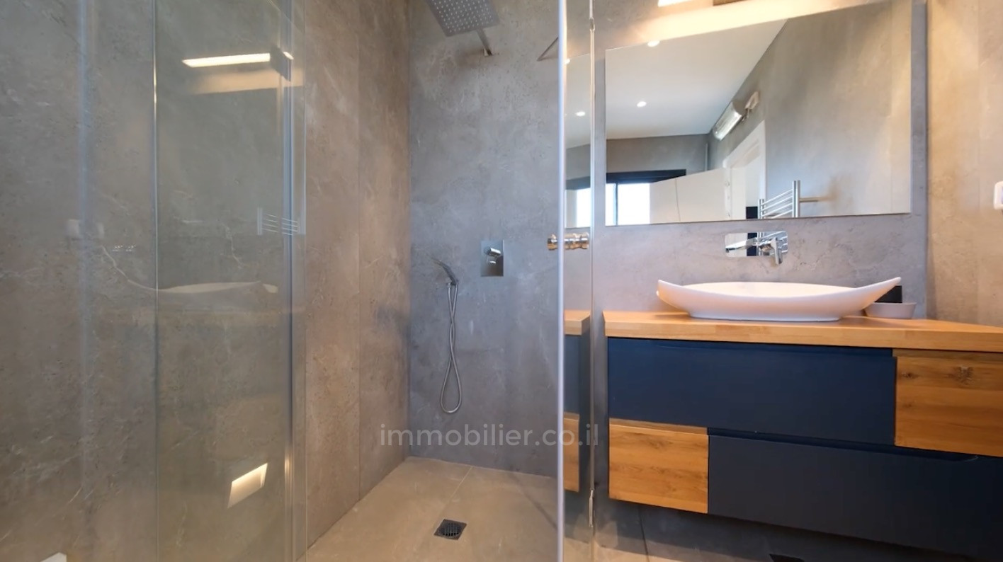 Villa 7 rooms Tiberiade Tiberiade 630-IBL-74