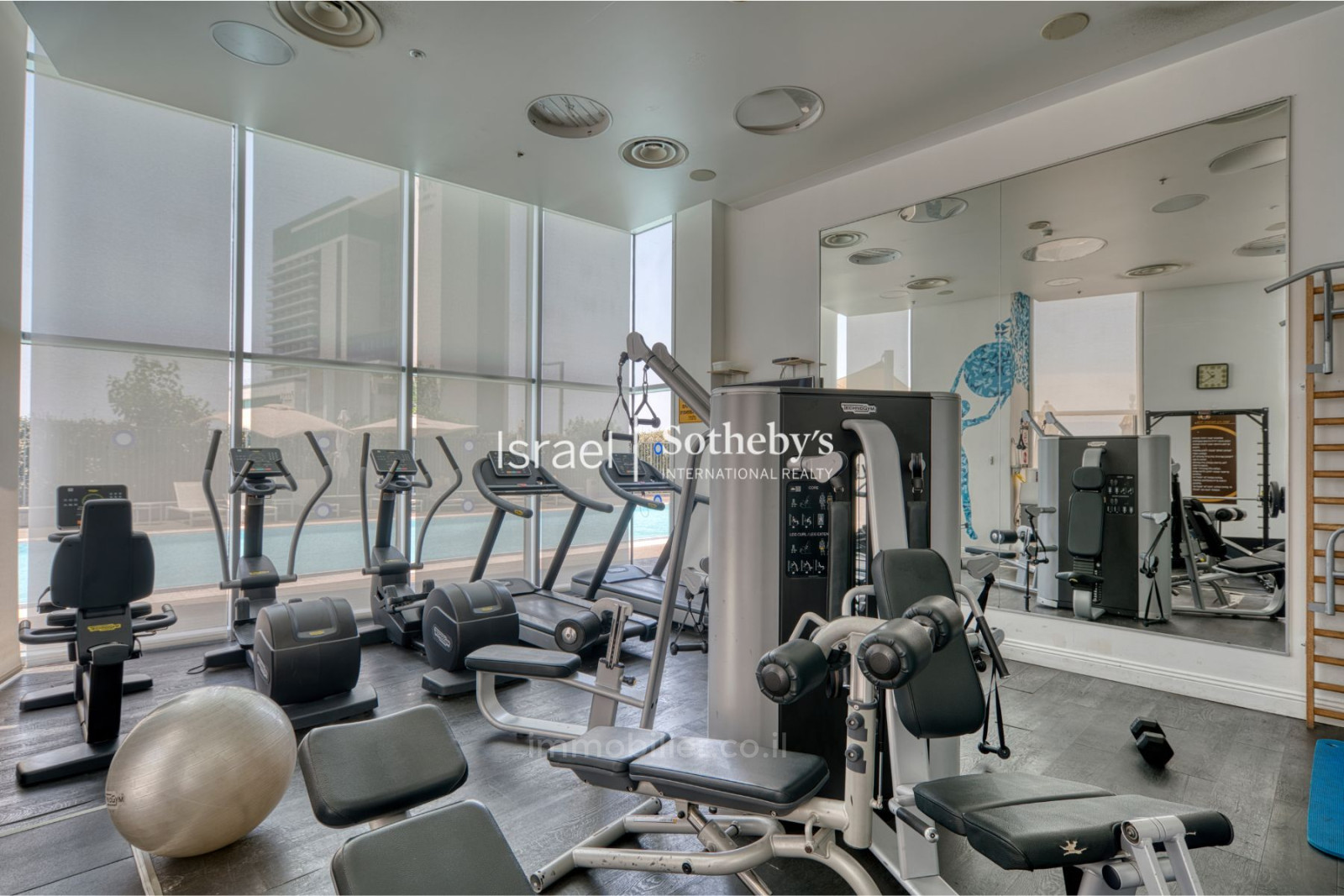 Apartment 8 rooms Netanya Netanya 651-IBL-54