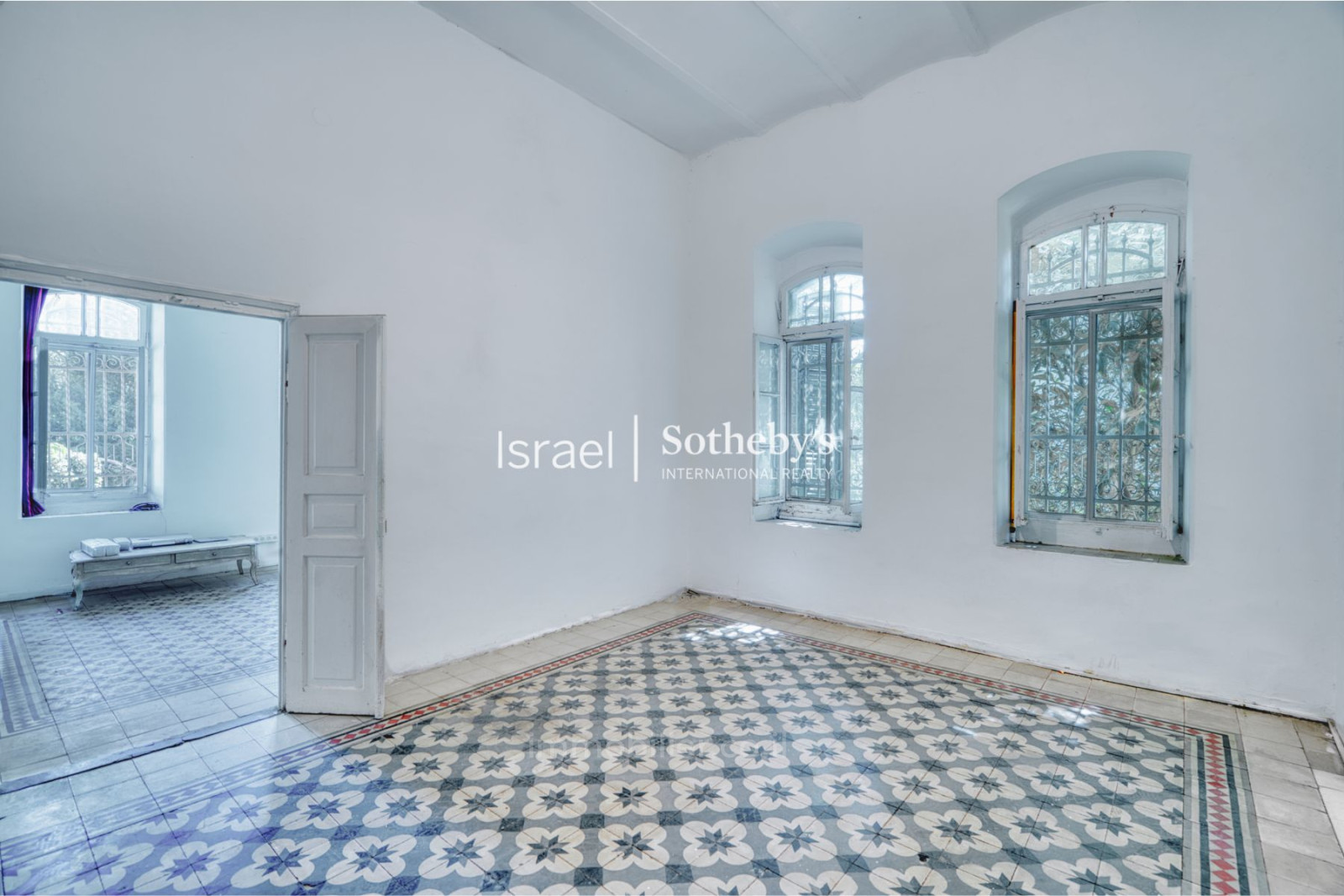 Apartment 2.5 rooms Jerusalem Mochava Germanit 651-IBL-63