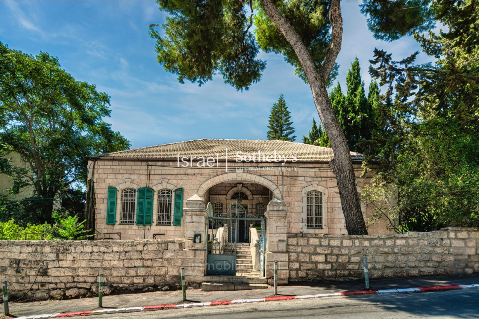 Apartment 2.5 rooms Jerusalem Mochava Germanit 651-IBL-63