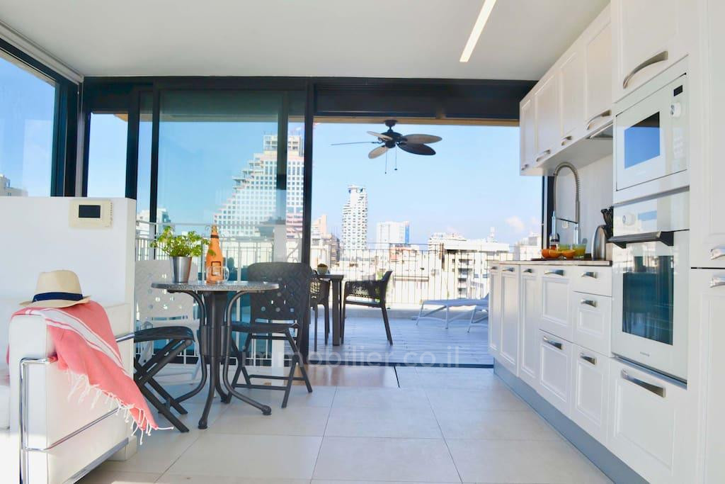Penthouse 4 rooms Tel Aviv Kerem Hatemanim 828-IBL-100