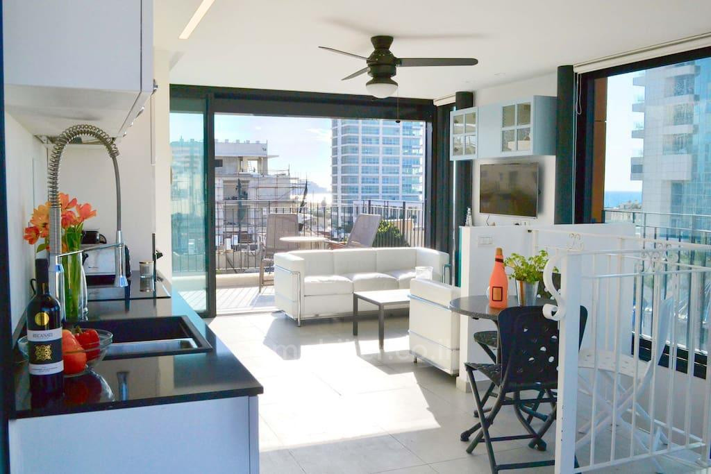 Penthouse 4 rooms Tel Aviv Kerem Hatemanim 828-IBL-100