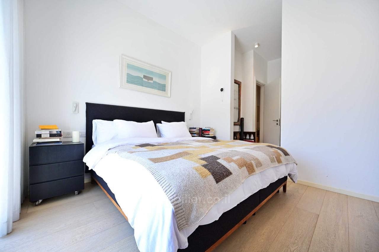 Penthouse 5 rooms Tel Aviv Kerem Hatemanim 828-IBL-109