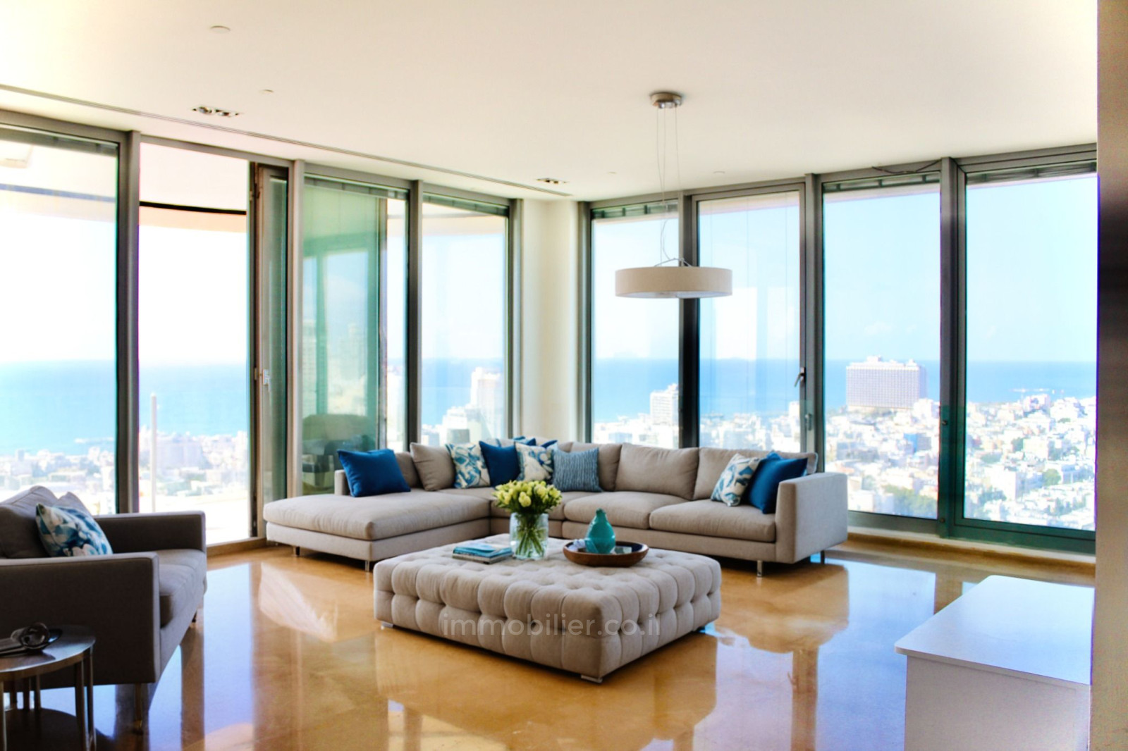 Apartment 6.5 rooms Tel Aviv tel aviv 833-IBL-3